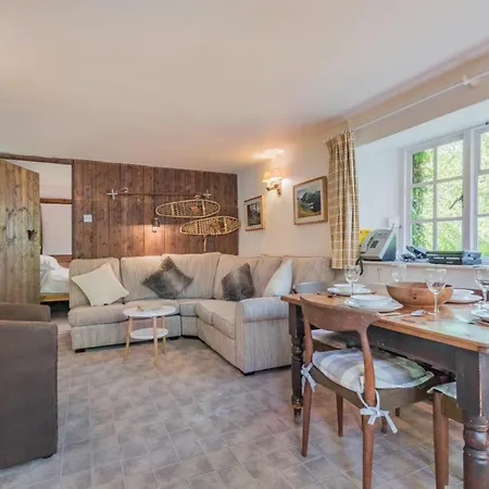 2 Bed In Sz210 * Patterdale